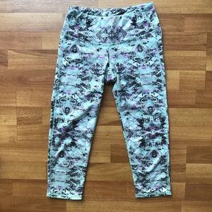Athleta crop yoga tights